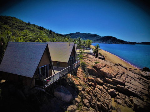 Nomads Magnetic Island - Accommodation Burleigh 33