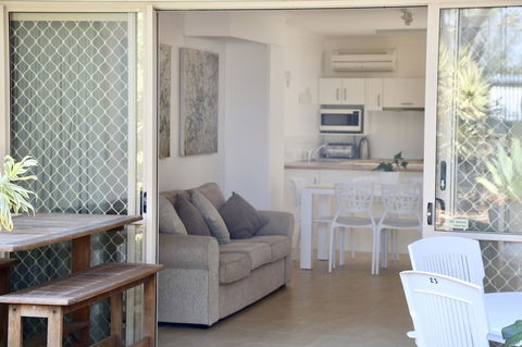 Beach Break - Accommodation Burleigh 19