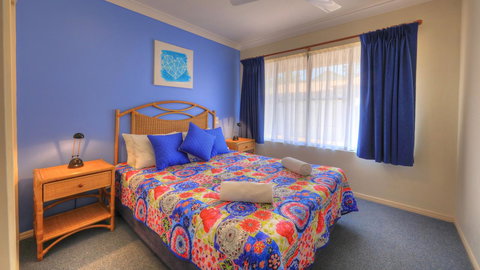 Dolphin Waters - Accommodation Burleigh 12