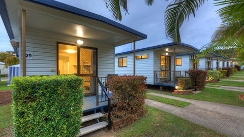 Alex Beach Cabins And Tourist Park - Accommodation Burleigh 34