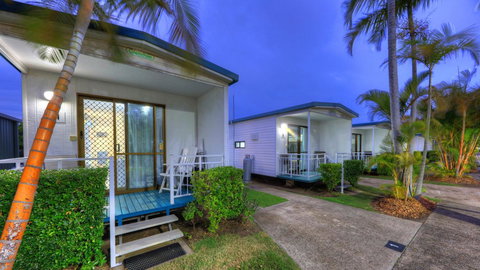 Alex Beach Cabins And Tourist Park - Accommodation Burleigh 7
