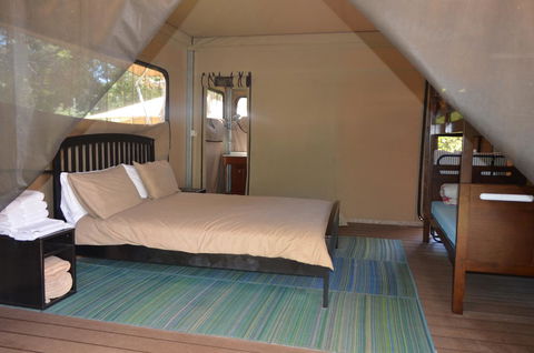 Castaways Moreton Island - Accommodation Burleigh 5