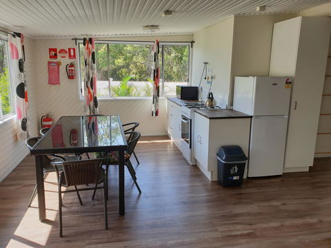Castaways Moreton Island - Accommodation Burleigh 16