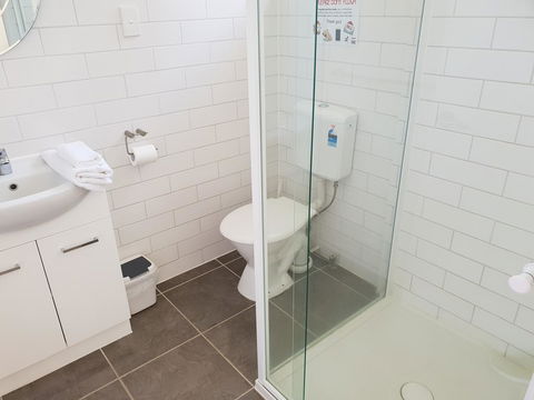 Castaways Moreton Island - Accommodation Burleigh 15