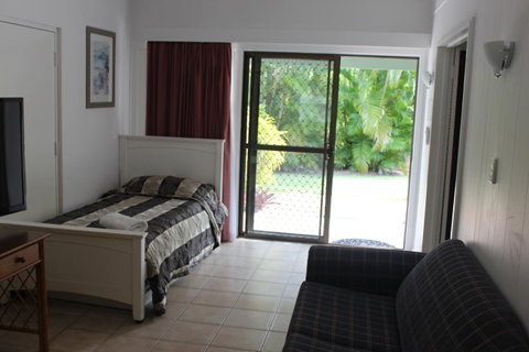 Amaroo On Mandalay, Magnetic Island - Accommodation Burleigh 21