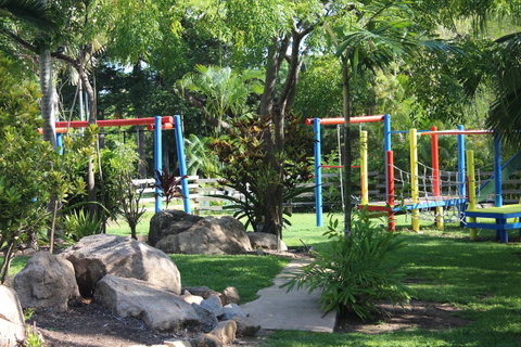 Amaroo On Mandalay, Magnetic Island - Accommodation Burleigh 36