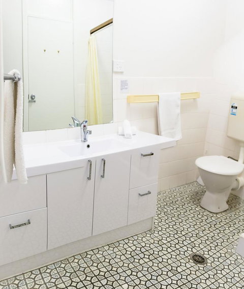 Amaroo On Mandalay, Magnetic Island - Accommodation Burleigh 4