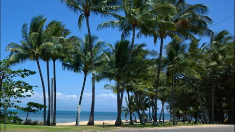 Island Leisure Resort - Accommodation Burleigh 23