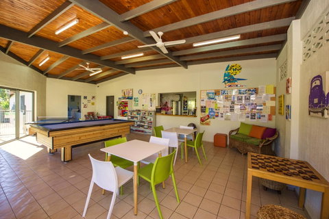 Island Leisure Resort - Accommodation Burleigh 12