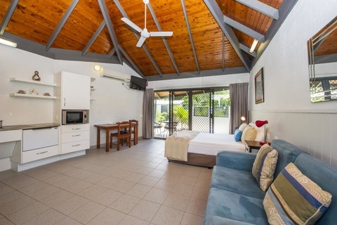 Island Leisure Resort - Accommodation Burleigh 14