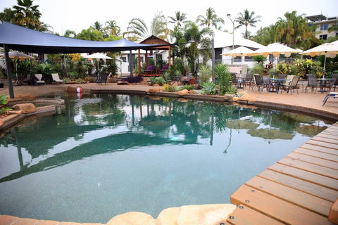Island Leisure Resort - Accommodation Burleigh 5