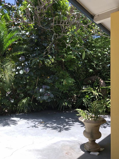 Serenity - Accommodation Burleigh 12