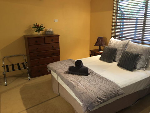 Serenity - Accommodation Burleigh 15