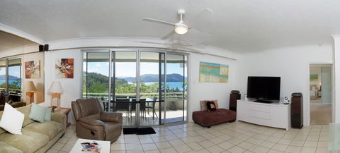 Poinciana 112 - Accommodation Burleigh 12