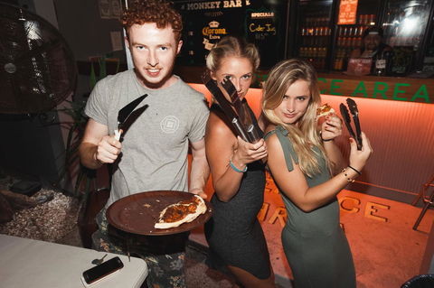 Mad Monkey Central - Accommodation Burleigh 28