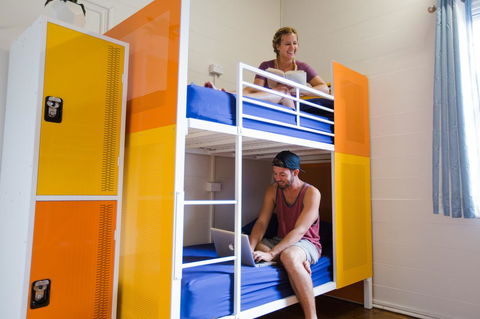 Mad Monkey Central - Accommodation Burleigh 19