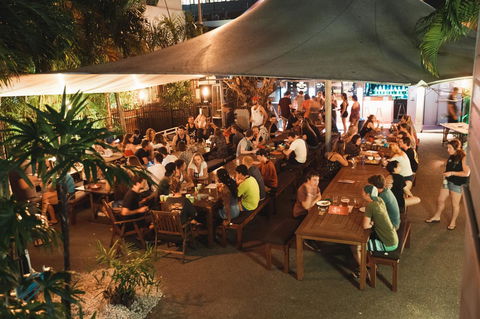 Mad Monkey Central - Accommodation Burleigh 29