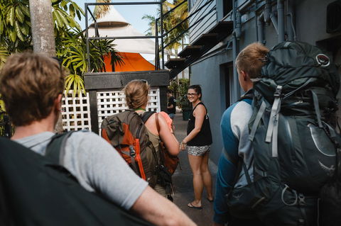 Mad Monkey Central - Accommodation Burleigh 39