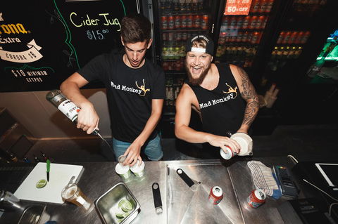 Mad Monkey Central - Accommodation Burleigh 23