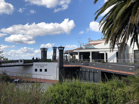 Picnic Point Villas - Accommodation Burleigh 3