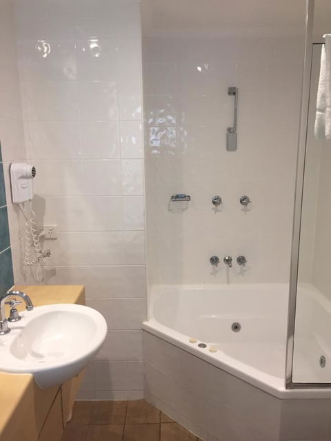 Portsea 26 - Accommodation Burleigh 13