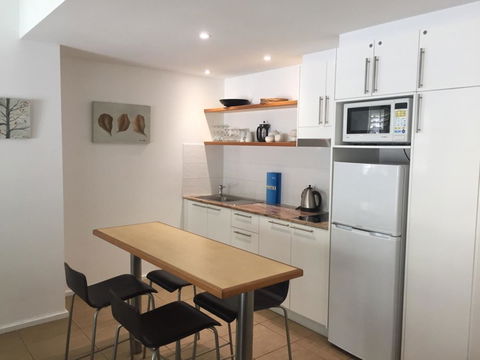 Portsea 26 - Accommodation Burleigh 23