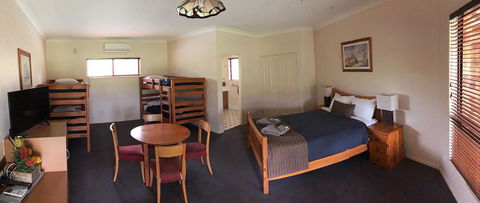 The Bearded Dragon Boutique Hotel - Accommodation Burleigh 8