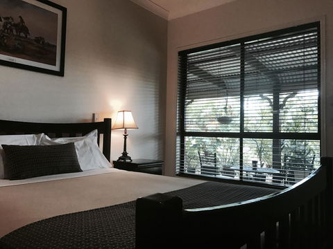 The Bearded Dragon Boutique Hotel - Accommodation Burleigh 0
