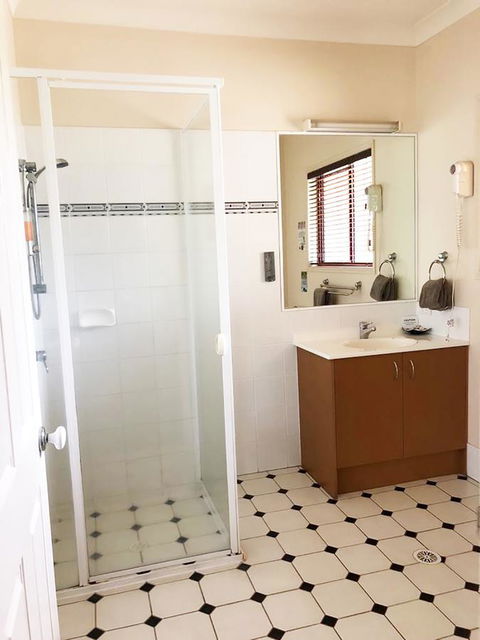 The Bearded Dragon Boutique Hotel - Accommodation Burleigh 12