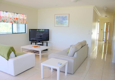 Magnetic Sunsets Resort - Accommodation Burleigh 2