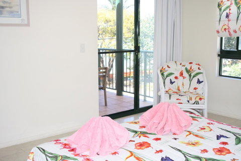 Magnetic Sunsets Resort - Accommodation Burleigh 4
