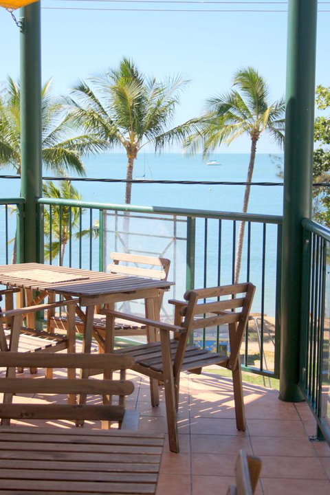 Magnetic Sunsets Resort - Accommodation Burleigh 1