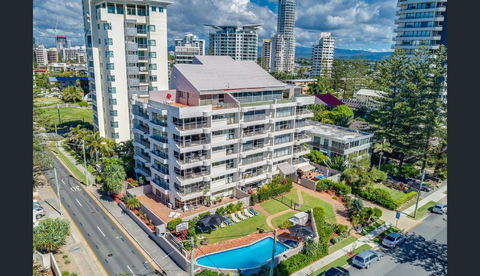 Surfers Chalet - Accommodation Burleigh 30