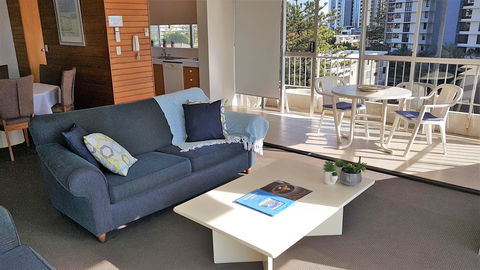 Surfers Chalet - Accommodation Burleigh 19