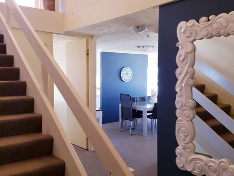 Surfers Chalet - Accommodation Burleigh 34