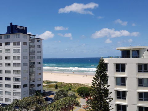 Surfers Chalet - Accommodation Burleigh 25