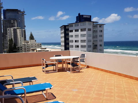 Surfers Chalet - Accommodation Burleigh 36