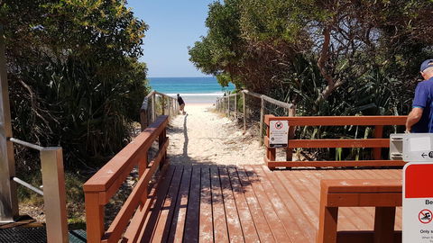 Surfers Chalet - Accommodation Burleigh 4