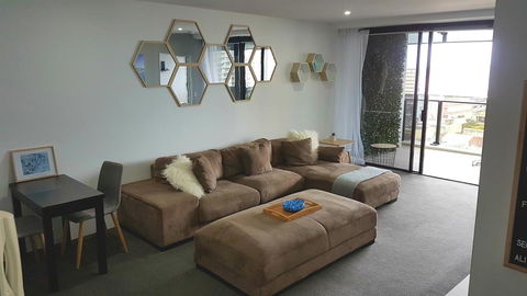 Circle Luxury Holidays - Accommodation Burleigh 26