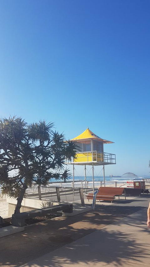 Circle Luxury Holidays - Accommodation Burleigh 0