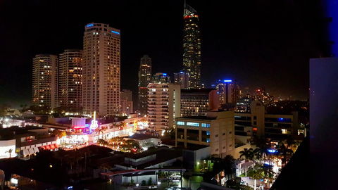 Circle Luxury Holidays - Accommodation Burleigh 28
