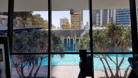 Circle Luxury Holidays - Accommodation Burleigh 33