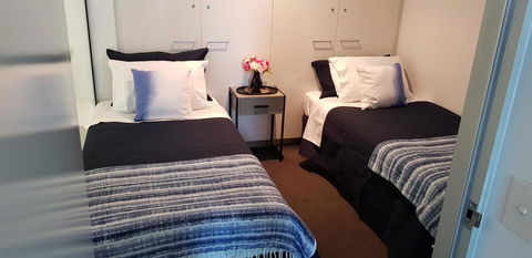 Circle Luxury Holidays - Accommodation Burleigh 13