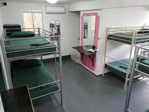 Backpackers In Paradise 18-35 Hostel - Accommodation Burleigh 10