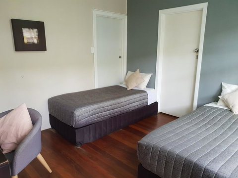 Backpackers In Paradise 18-35 Hostel - Accommodation Burleigh 5