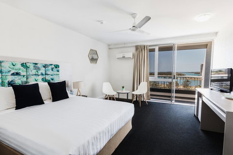Greenmount Beach House - Accommodation Burleigh 12