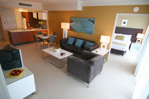 Mantra Towers Of Chevron - Accommodation Burleigh 16