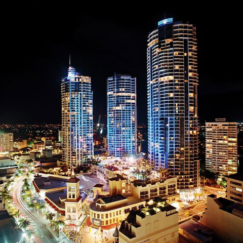 Mantra Towers Of Chevron - Accommodation Burleigh 0