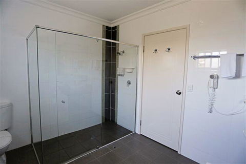 Drovers Motor Inn - Accommodation Burleigh 2