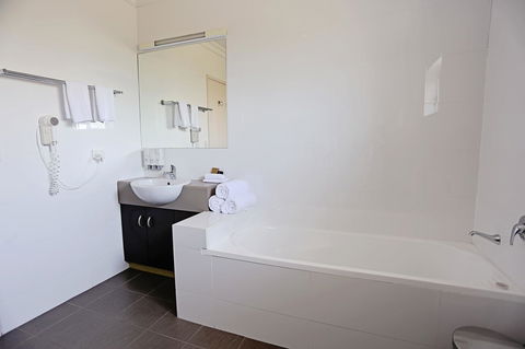 Drovers Motor Inn - Accommodation Burleigh 12